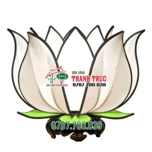 Lồng đèn hoa sen để bàn vải lụa trắng